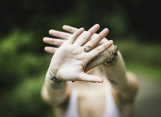 Stadtbibliothek Hannover präsentiert Buchausstellung „Depression – die unterschätzte Krankheit“