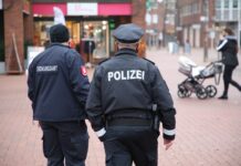 Gewerbekontrollen in Hannover: Drogen, Waffen und zahlreiche Verstöße festgestellt Polizei und Ordnungsamt kontrollieren gemeinsam