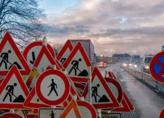 A 37: Vollsperrung zwischen dem Autobahndreieck Hannover Süd und der B 6 Messestutzen in Richtungsfahrbahn Hannover Baustelle