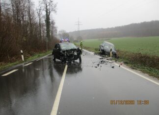 Verkehrsunfall mit zwei Schwerverletzten zwischen Heyersum und Betheln