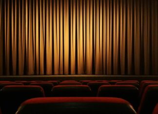 Eine Million Euro für kleine Kultureinrichtungen in Niedersachsen Kino Theater Vorhang