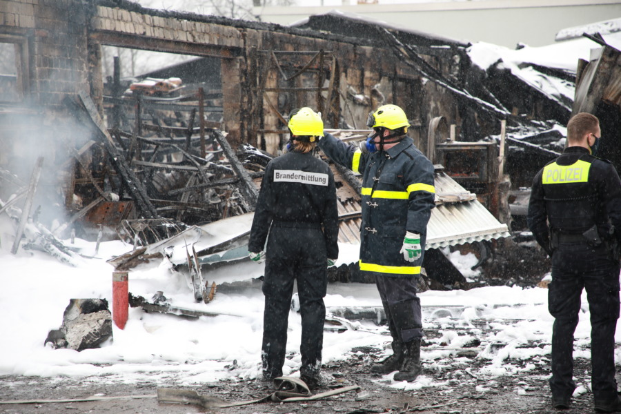 Hallenbrand in Langenhagen: Über 500.000 Euro Schaden nach technischem Defekt