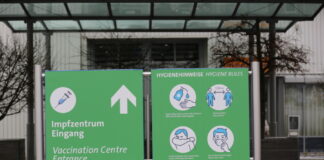 Schild Impfzentrum