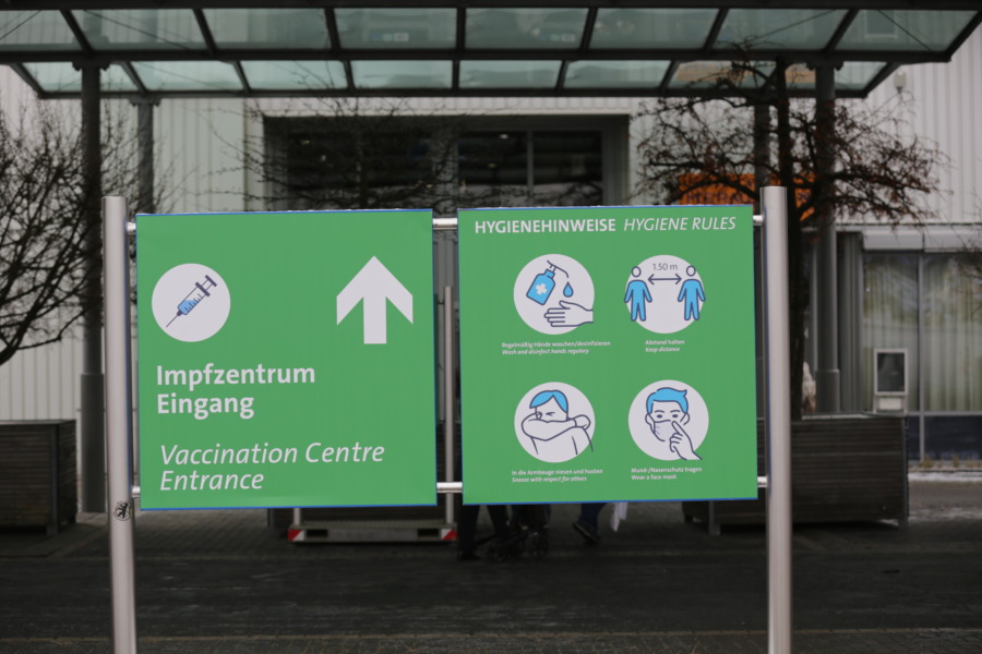 Impfzentrum am Messegelände Hannover nimmt Betrieb auf