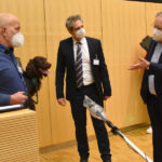 Ministerpräsident Stephan Weil informiert sich an der TiHo über den Einsatz von Corona-Spürhunden