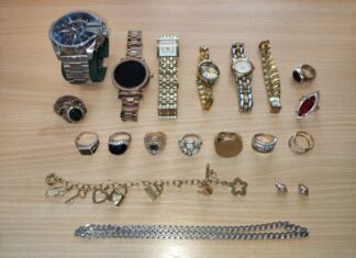 Polizei sucht Eigentümer von Schmuckstücken
