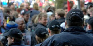 Demo - Polizei