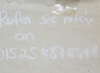 Verkehrsunfallflucht – Verfasser einer zurückgelassenen Notiz gesucht Notizzettel