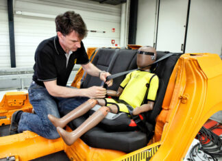 26 Sitze im ADAC Kindersitztest Frühling 2021 Kindersitztest