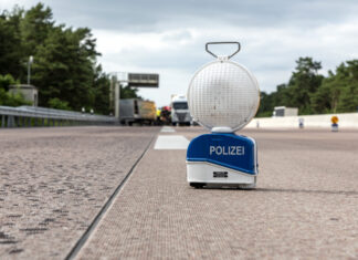 Lkw-Unfall fordert einen Toten auf der BAB 2 Polizeiabsperrung