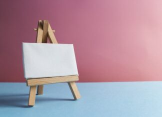 Freilichtgalerie am Kronsberg zeigt zweite Ausstellung: KRONSBEERE Staffelei