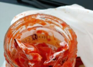 Marihuana und Haschisch in Tomatensoße versteckt Drogen in Tomatensoße