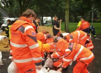 Hochwasser-Einsatz 2021: Mobile Krankenstation der Johanniter nach Bad Neuenahr-Ahrweiler verlegt Johanniter Hochwassereinsatz