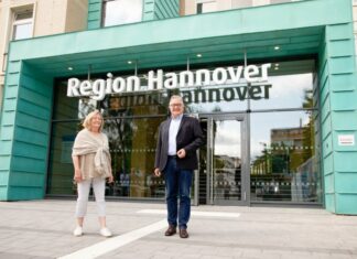 Neuer Zugang macht Regionshaus barrierefrei Haus der Region Hannover