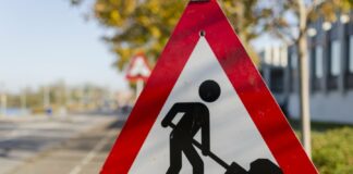 Straßenschild Baustelle
