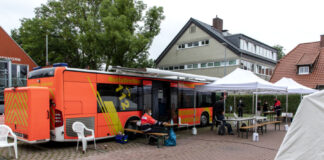 Großraumrettungswagen der Feuerwehr