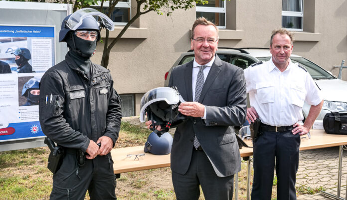 Zentrale Polizeidirektion Niedersachsen stellt neuste Technik vor