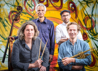 Kultur im Schloss: Jens Düppe Quartett und Gruberich Jens Düppe Quartett, Links unten, Jens Düppe, Rechts, Fred Köster,oben links Christian Ramond, Lars Düppler , rechts oben, Siegburg 13.5.2021