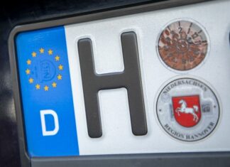 i-Kfz: Online-Angebot der Region wird gut genutzt Themenbild Kennzeichen