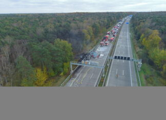 Gefahrgutunfall auf der Bundesautobahn (BAB) 7 Feuerwehreinsatz