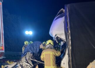 Ein Schwerverletzter bei Lkw-Unfall auf der BAB 7 Feuerwehreinsatz Hannover A7