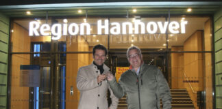 Schlüsselübergabe_Hauke_Jagau__Steffen_Krach