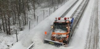 Winterdienst auf der Autobahn