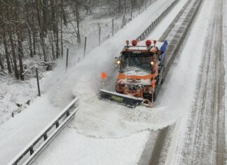 Start der Winterdienstsaison 2021/22 in der Niederlassung Nordwest Winterdienst auf der Autobahn