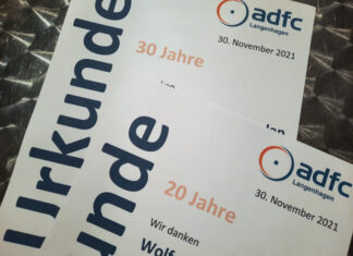 12 Jubilare für langjährige Mitgliedschaft im ADFC-Langenhagen geehrt Urkunde ADFC-Langenhagen