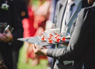 Ab 25 Personen gilt auch in Dorfgemeinschaftshäusern und anderen angemieteten Stadträumen 2G-Regel Feierlichkeit