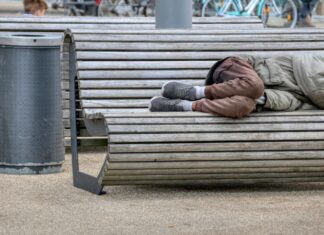 Stadt Hannover startet die Winternothilfe für obdachlose Menschen in bewährter Weise obdachlose Person