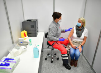 Johanniter-Unfall-Hilfe impft am ersten Adventssonntag Johanniter Impfung