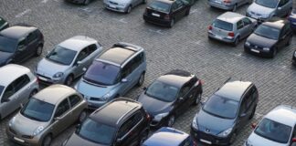 parkende PKW
