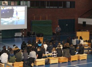 Ein Experte erklärt den Klimawandel dem 7. Jahrgang der Leibniz-IGS in Langenhagen Klimavortrag IGS-Langenhagen