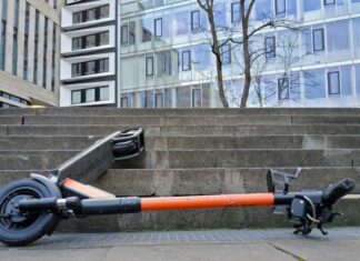 Ab dem 15. Dezember: Knöllchen auch für E-Scooter E-Scooter liegt