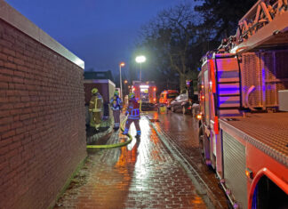 Familie rettet sich vor Zimmerbrand in Hannover-Ricklingen Feuerwehreinsatz zu Wohnungsbrand