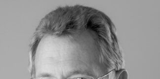 Professor Reinhold E. Schmidt