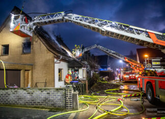 Brand in Einfamilienhaus in Hannover-Sahlkamp Brand in Einfamilienhaus in Hannover-Sahlkamp