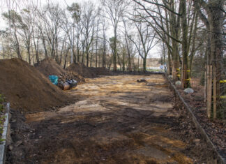 Der alte ist raus! – Es geht voran am Parkplatz Silbersee Parkplatz Silbersee