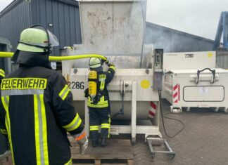 Garbsen: Containerbrand in der Heinkelstraße Containerbrand Garbsen