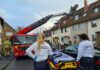 Personenrettung mit Bergungskorb und Drehleiter
