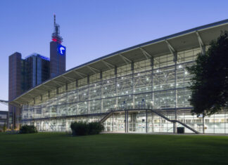 Corona-Verordnung macht Weg frei für Messen in Niedersachsen Messegelände, Aussenaufnahme der Halle 2