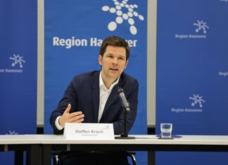 Regionspräsident Krach zieht erste Bilanz – 100 Tage im Amt 100 Tage im Amt: Regionspräsident Krach zieht erste Bilanz.