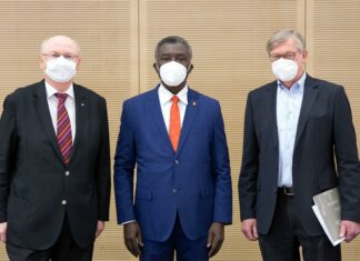 Delegation aus Ghana besucht die MHH Ghanaische Delegation besucht MHH