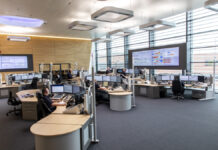 Tag des Notrufs am 11. Februar: Region und Stadt Hannover werben für richtigen Umgang mit 112 Hannovers Regionsleitstelle der Feuerwehr Hannover.