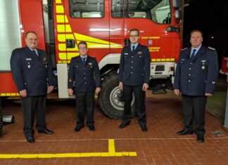 Julian Dahle als stellvertretender Ortsbrandmeister in Osterwald Unterende wiedergewählt Bild von links: Ingo Wittrock (Ortsbrandmeister), Daniel Meyer (Gruppenführer), Julian Dahle (stellvertretender Ortsbrandmeister), Ulf Kreinacker (Stadtbrandmeister)