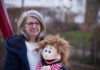 Monika Hartung erzählt ihre Geschichte. Die gelernte Erzieherin kümmert sich seit fünf Jahren ehrenamtlich neben ihrer beruflichen Arbeit um Kinder, deren Schwester oder Bruder unheilbar krank sind.