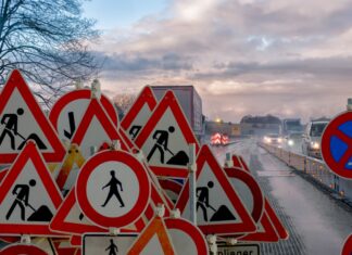 A37 Hannover: Vollsperrung in Fahrtrichtung Celle Verkehrsschilder