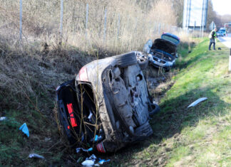 Zeugenaufruf: Vier Pkw verunfallen auf der A7 zwischen Großburgwedel und Altwarmbüchen Autounfall