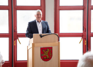 Bürgermeisterinnen und Bürgermeister der Region Hannover unterstützen die Kritik Langenhagens Bürgermeister Mirko Heuer.